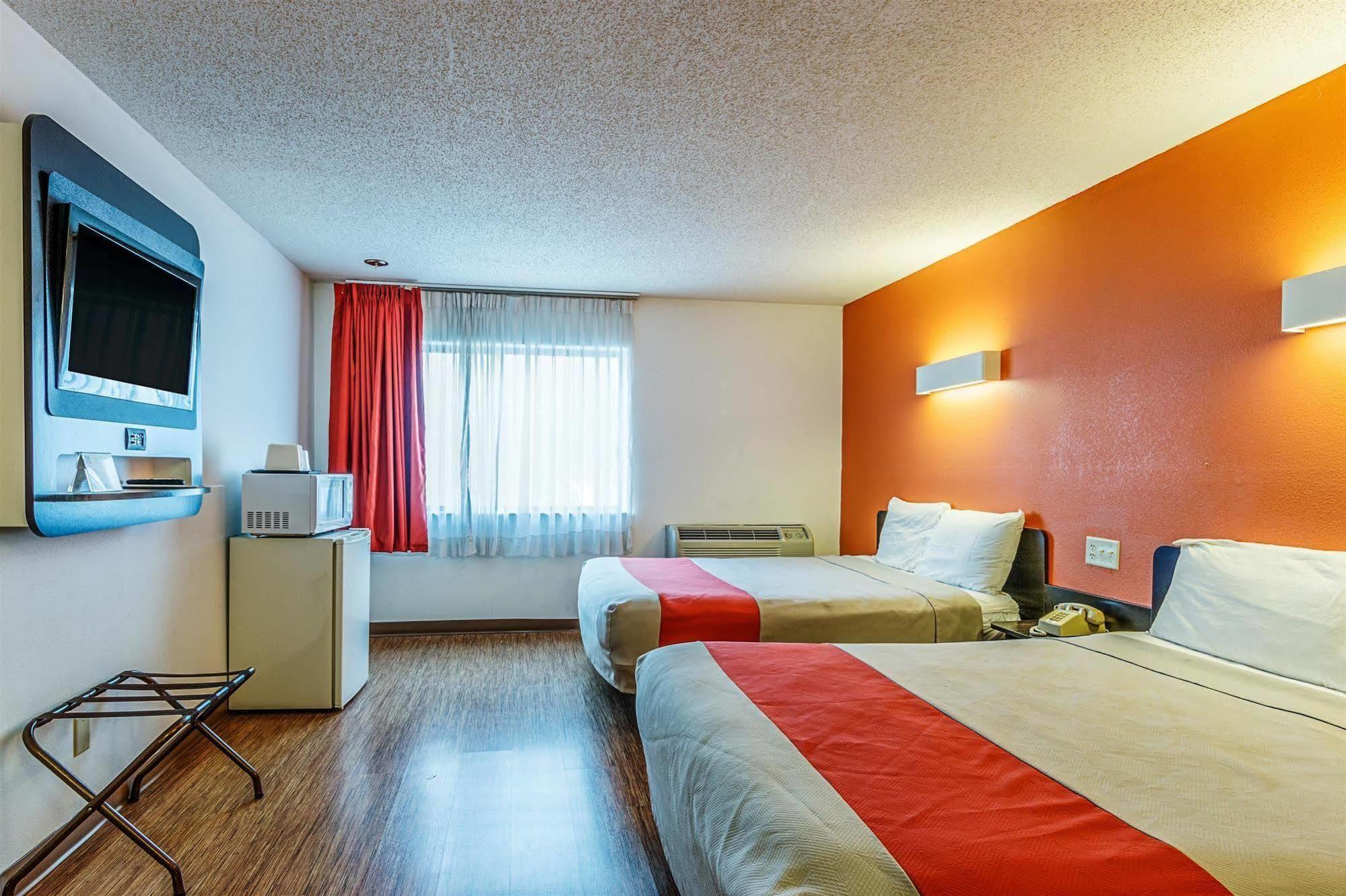 Motel 6-Wisconsin Rapids, Wi מראה חיצוני תמונה