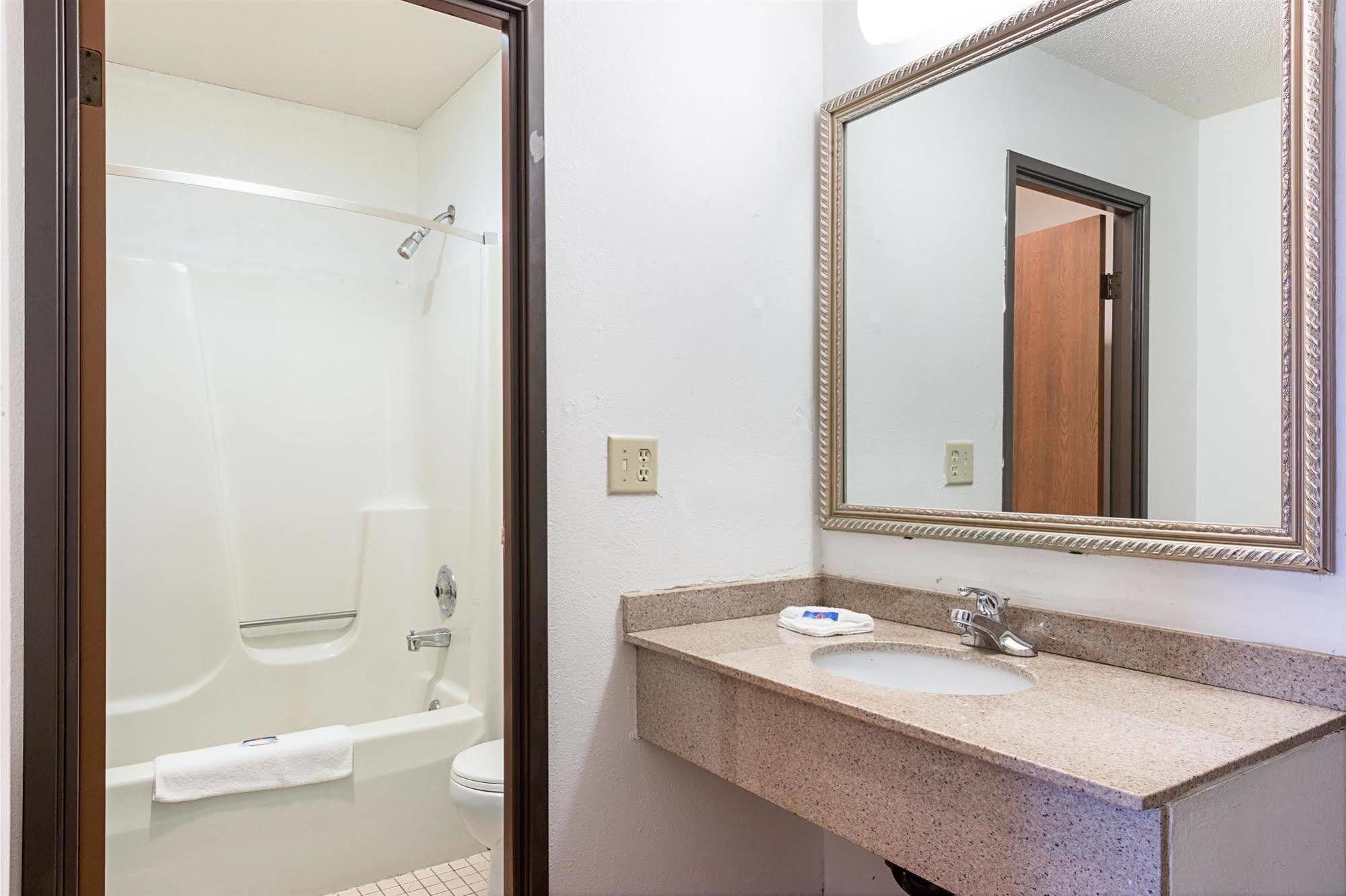 Motel 6-Wisconsin Rapids, Wi מראה חיצוני תמונה